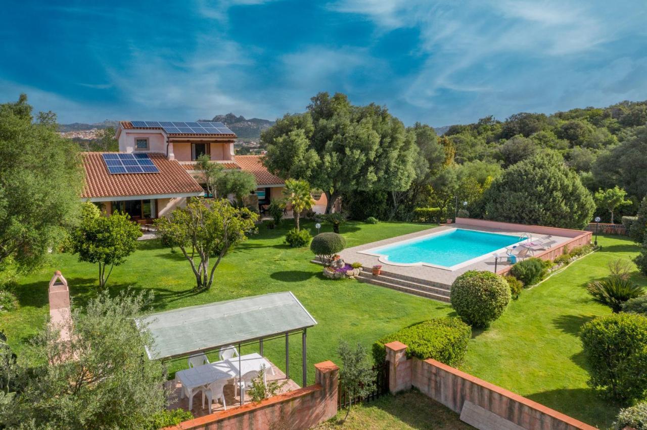 Sardinia Family Villas - Villa Adina With Private Pool In Arzachena Exterior foto