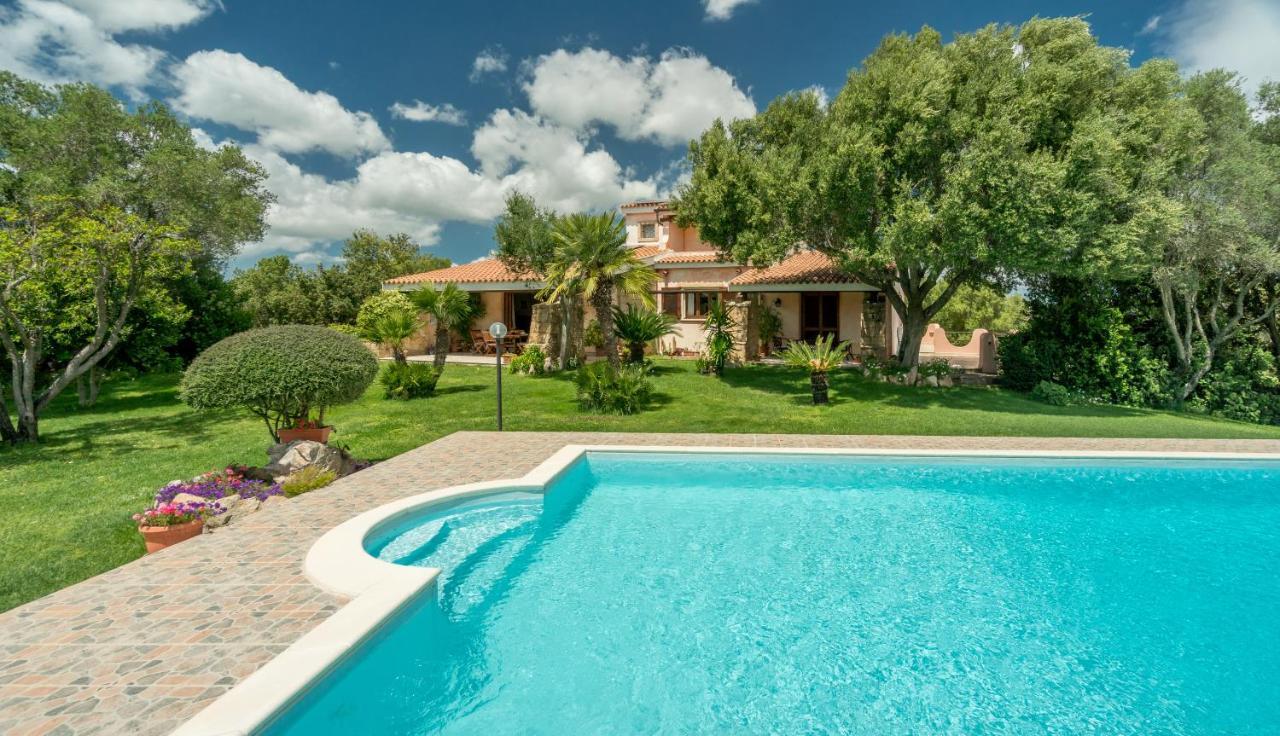 Sardinia Family Villas - Villa Adina With Private Pool In Arzachena Exterior foto