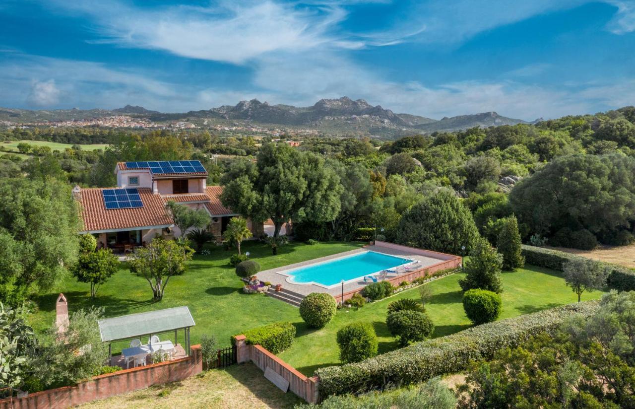 Sardinia Family Villas - Villa Adina With Private Pool In Arzachena Exterior foto