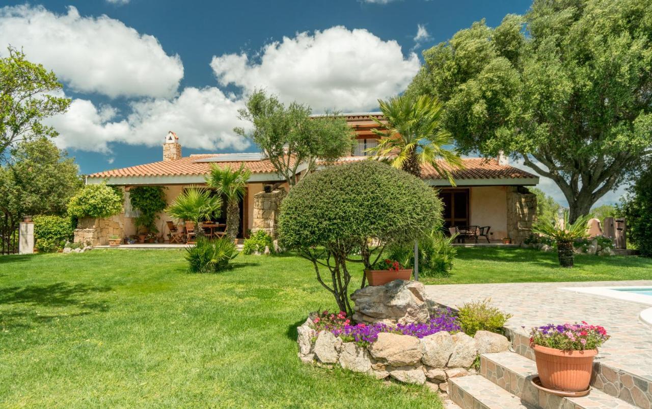 Sardinia Family Villas - Villa Adina With Private Pool In Arzachena Exterior foto